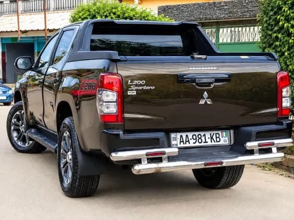 Mitsubishi L200 Sportero